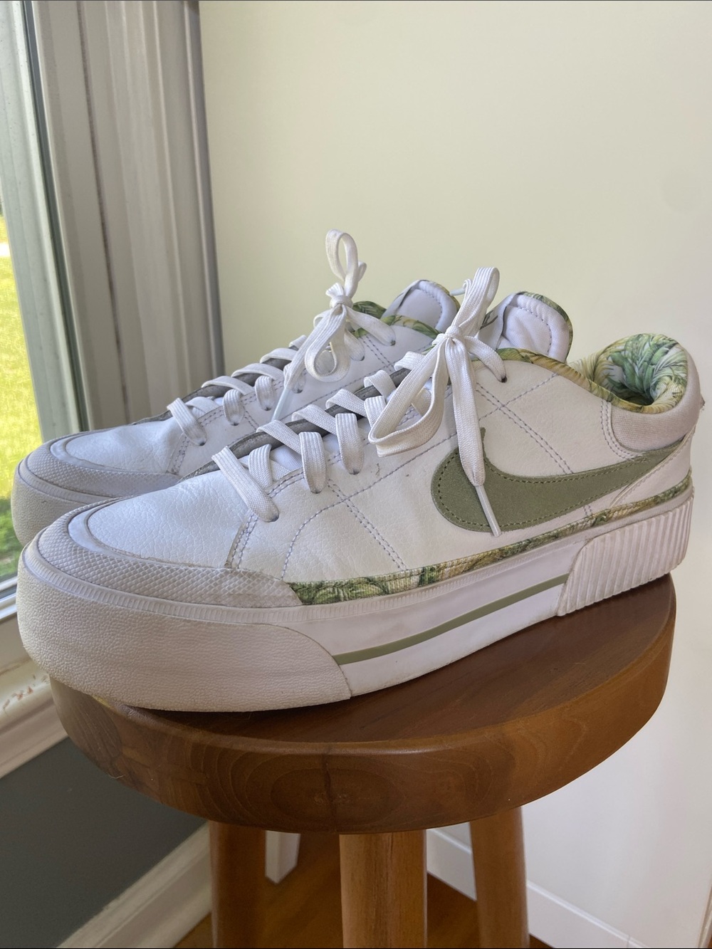 Women’s Nike Court Legacy Lift Tropical 🌴 - Picture 5 of 13